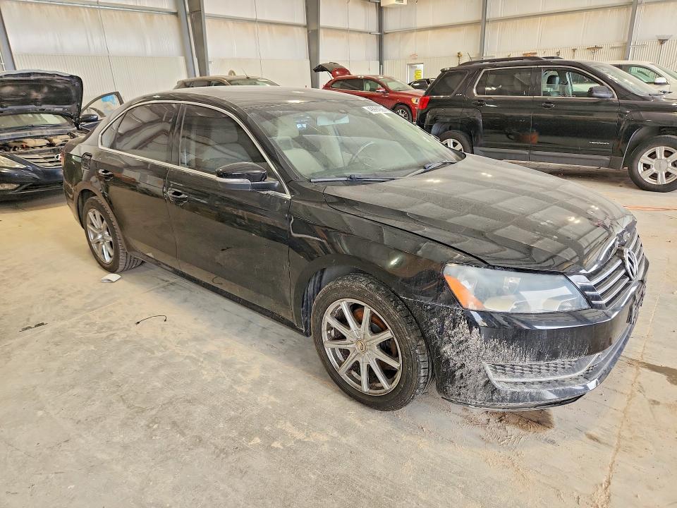 2015 Volkswagen Passat მანქანა იყიდება აუქციონზე, vin: 1VWBT7A32FC004797, აუქციონის ნომერი: 49994926