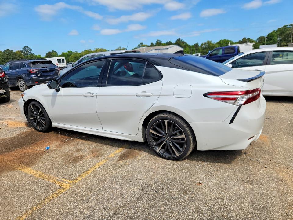 Aukcja sprzedaży 2018 Toyota Camry, vin: 4T1B61HK5JU106971, numer aukcji: 48918176