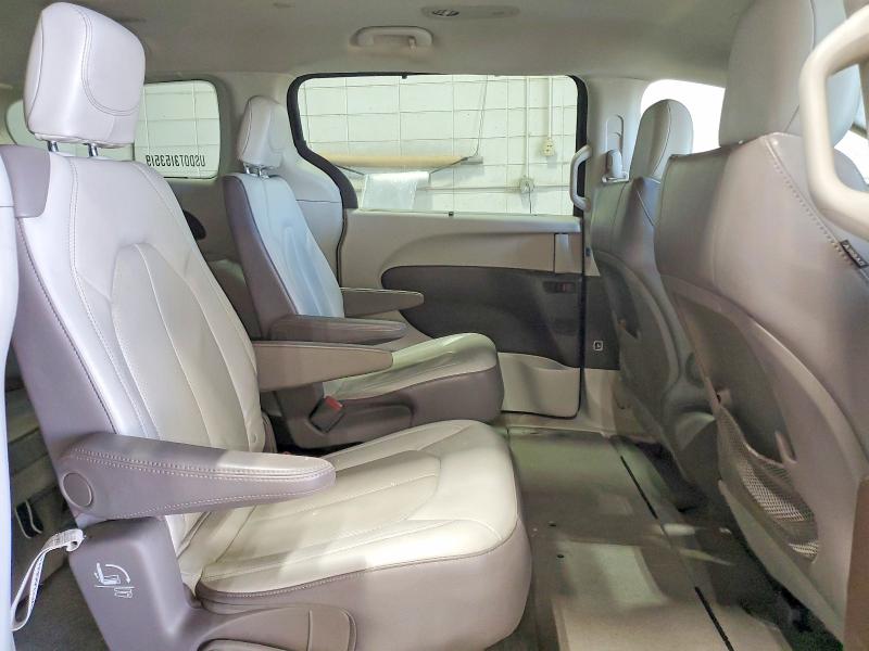 51333456 :رقم المزاد ، 2C4RC1BG8KR588141 vin ، 2019 Chrysler Pacifica مزاد بيع
