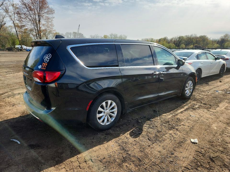2018 Chrysler Pacifica მანქანა იყიდება აუქციონზე, vin: 2C4RC1FG1JR172022, აუქციონის ნომერი: 50852206