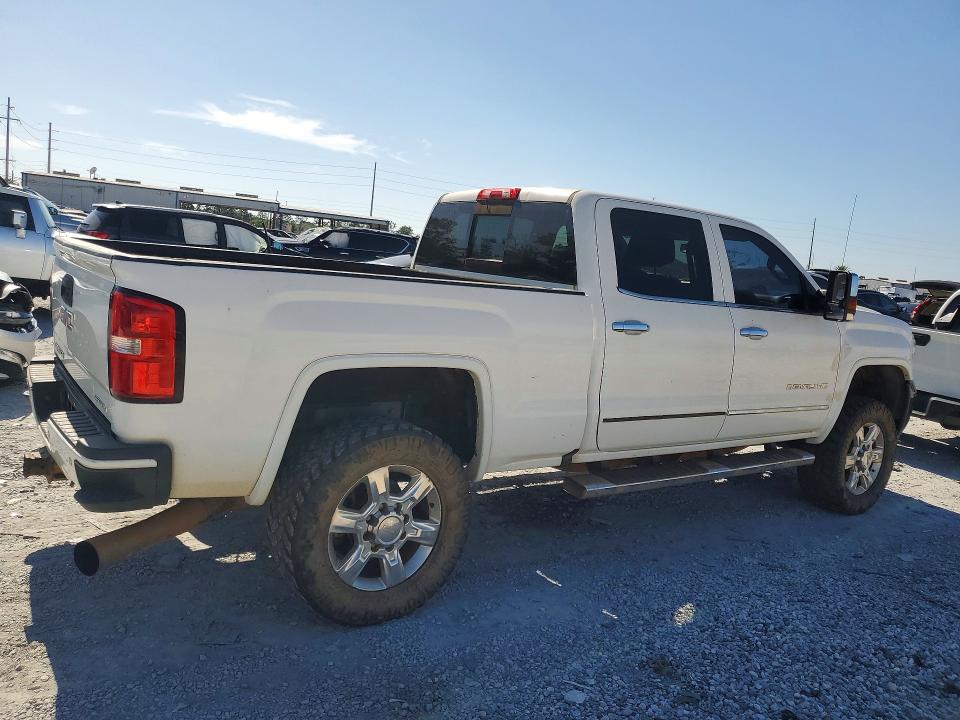 50341496 :رقم المزاد ، 1GT12UE8XGF123820 vin ، 2016 Gmc Sierra مزاد بيع
