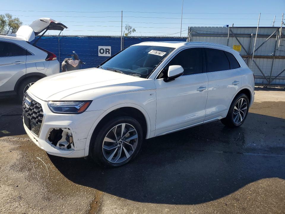 48879216 :رقم المزاد ، WA1EAAFYXP2049141 vin ، 2023 Audi Q5 مزاد بيع