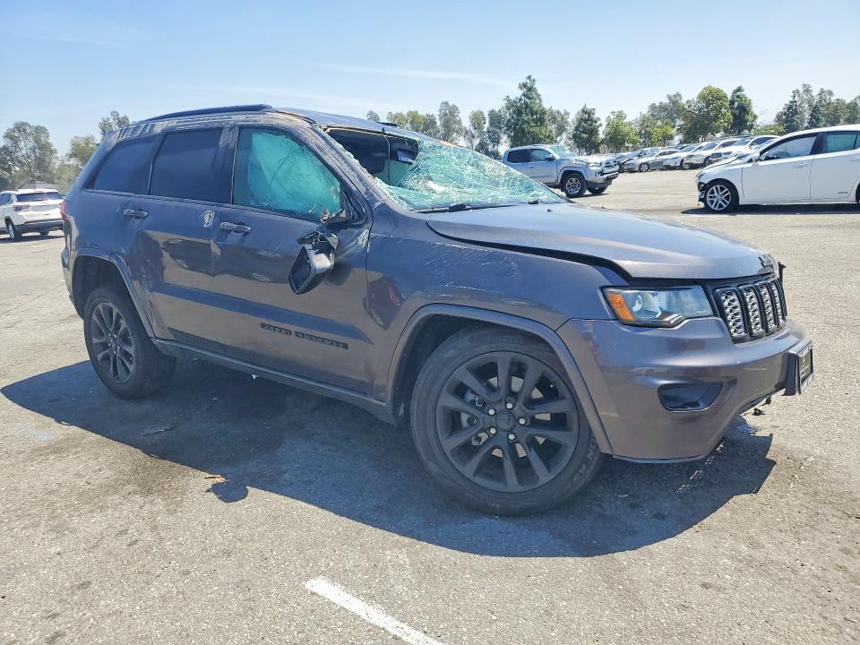 49231696 :رقم المزاد ، 1C4RJFAG4JC319923 vin ، 2018 Jeep Grand Cherokee مزاد بيع