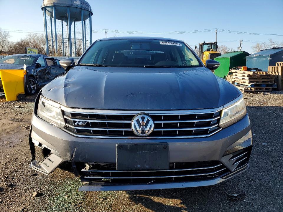 48507446 :رقم المزاد ، 1VWDT7A31HC039861 vin ، 2017 Volkswagen Passat مزاد بيع