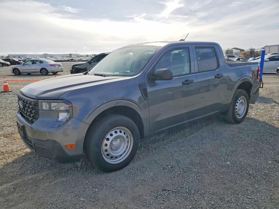 50645226 :رقم المزاد ، 3FTTW8A31SRA83122 vin ، 2025 Ford Maverick مزاد بيع