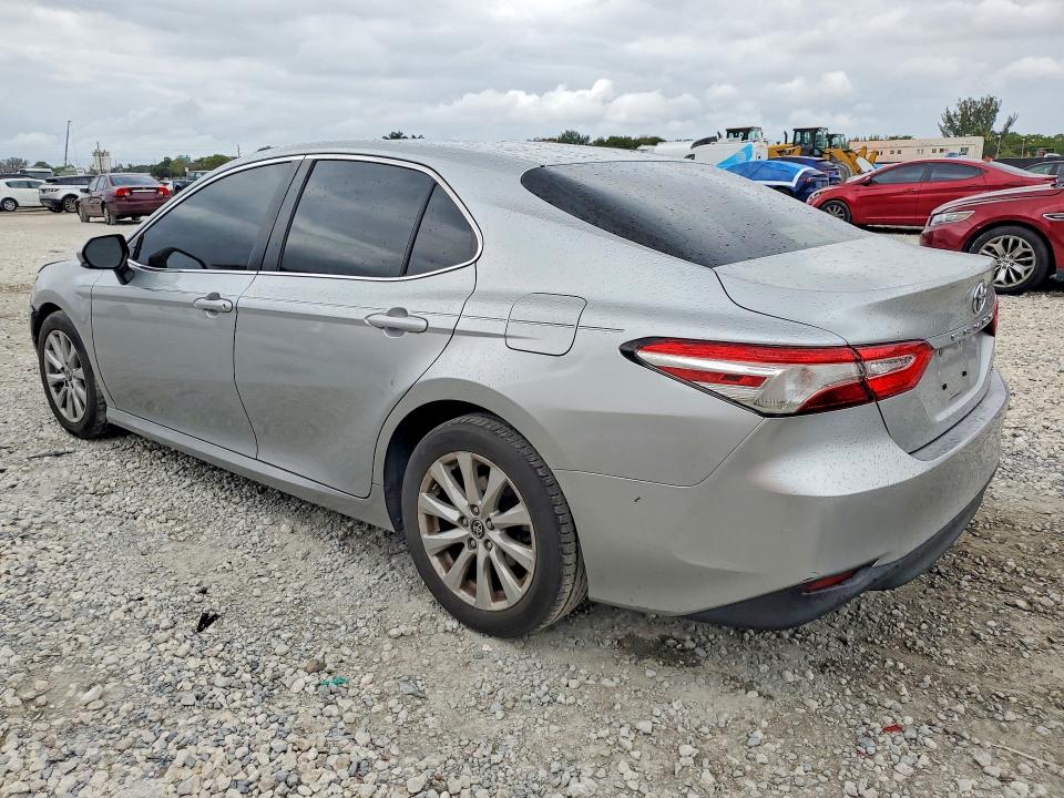 Продаж на аукціоні авто 2018 Toyota Camry, vin: JTNB11HK1J3047051, номер лоту: 50906036