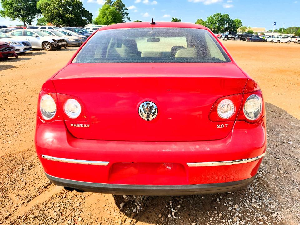 51078736 :رقم المزاد ، WVWAK73C88E130247 vin ، 2008 Volkswagen Passat 4d 2.0t Komfort مزاد بيع