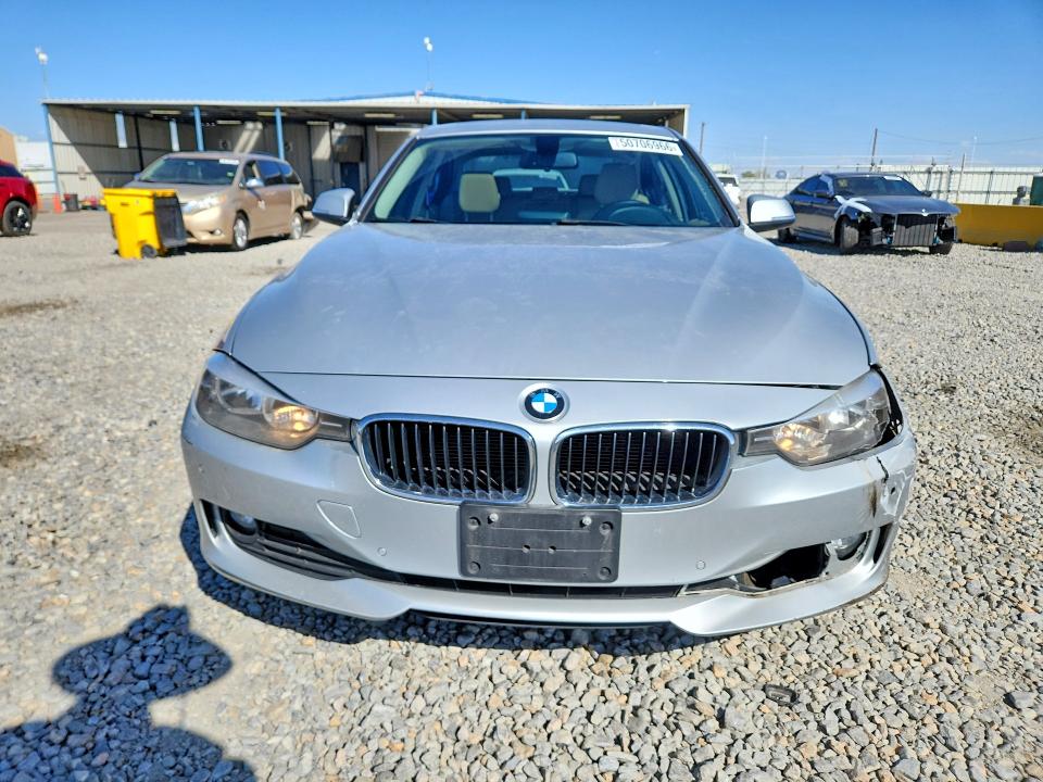 50706966 :رقم المزاد ، WBA3C3C56EPV90410 vin ، 2014 Bmw 320 مزاد بيع