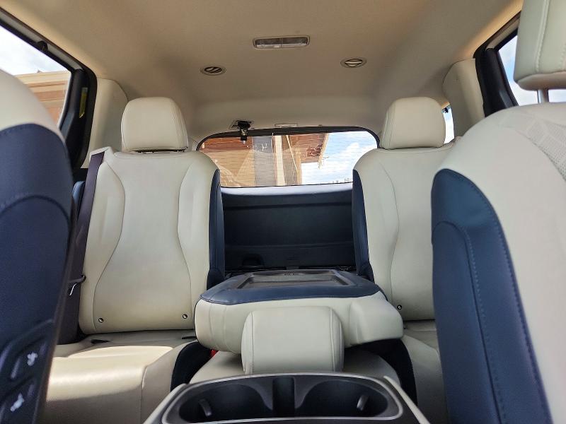 Продажа на аукционе авто 2025 Kia Carnival, vin: KNDNC5KA2S6061902, номер лота: 50877766