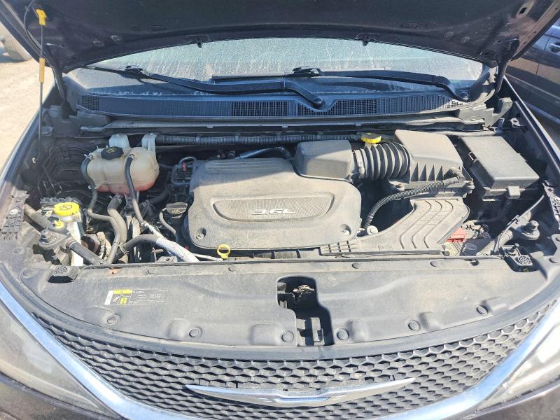 49482696 :رقم المزاد ، 2C4RC1BG2JR126415 vin ، 2018 Chrysler Pacifica مزاد بيع