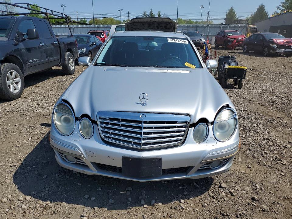 51247216 :رقم المزاد ، WDBUF87X67X218929 vin ، 2007 Mercedes-benz E مزاد بيع