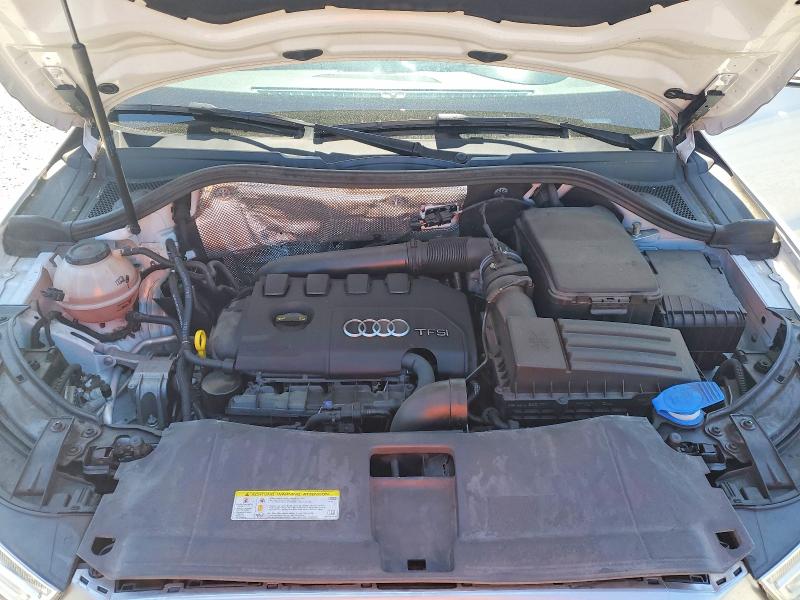 51585176 :رقم المزاد ، WA1BCCFS6JR033442 vin ، 2018 Audi Q3 مزاد بيع