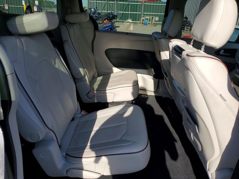 50669456 :رقم المزاد ، 2C4RC1GG0JR122551 vin ، 2018 Chrysler Pacifica مزاد بيع