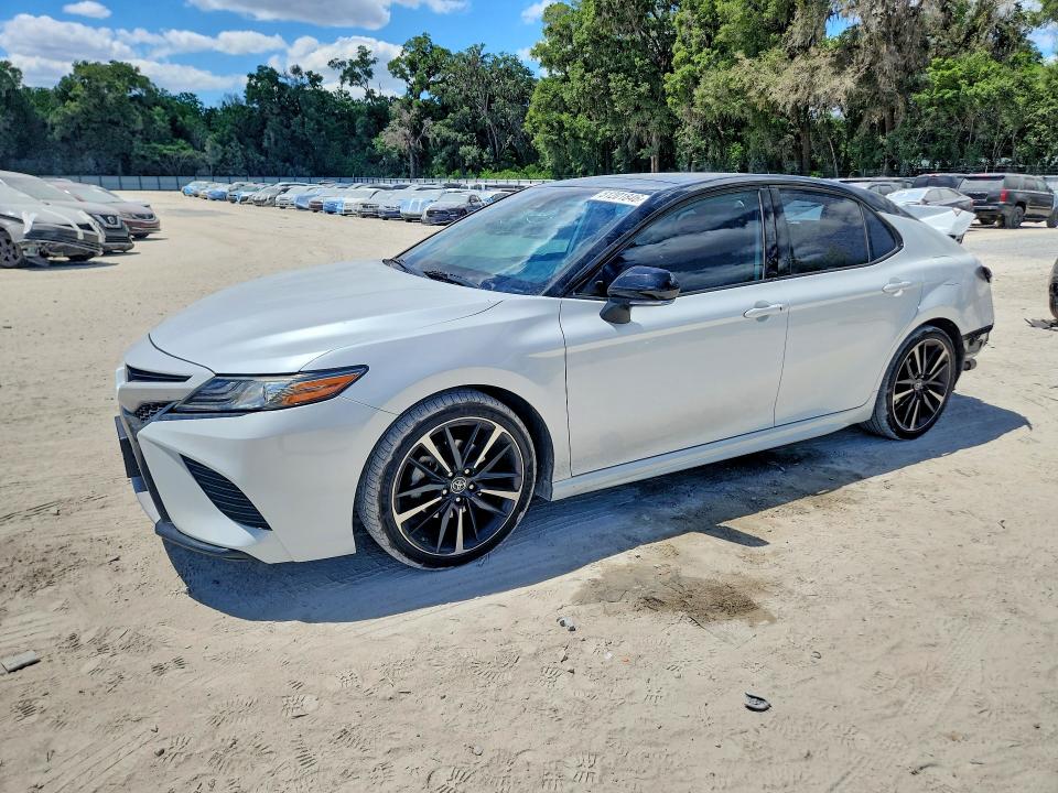 Auction sale of the 2019 Toyota Camry, vin: 4T1B61HK3KU272097, lot number: 51201846