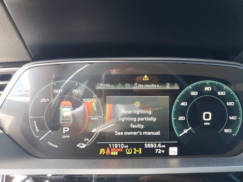 2024 Audi Q8 E-tron მანქანა იყიდება აუქციონზე, vin: WA1CAAGE6RB035171, აუქციონის ნომერი: 49744076