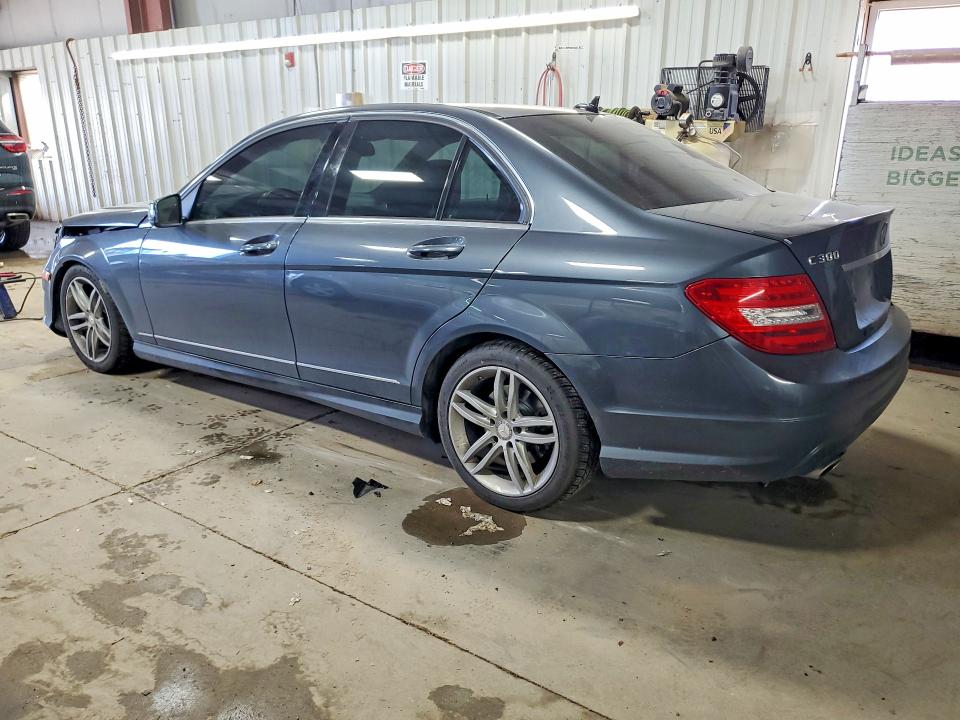 Продажа на аукционе авто 2013 Mercedes-benz C, vin: WDDGF8AB7DA812977, номер лота: 50592236