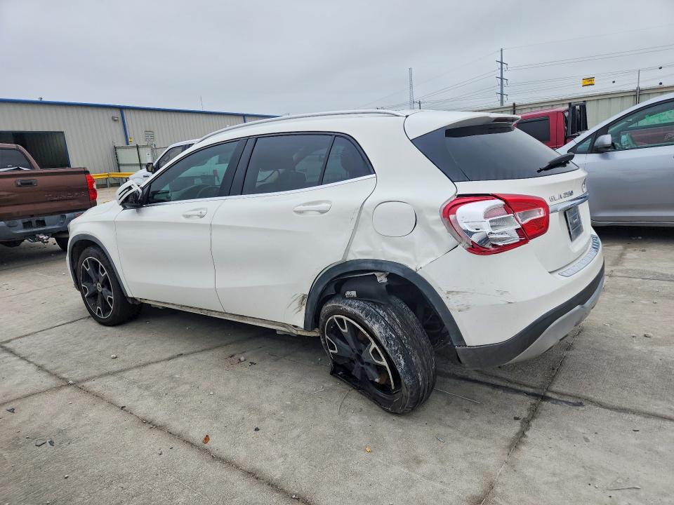 50672696 :رقم المزاد ، WDCTG4EB3KU016631 vin ، 2019 Mercedes-benz Gla مزاد بيع