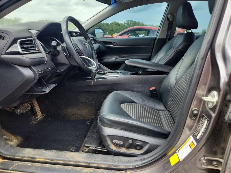 2020 Toyota Camry მანქანა იყიდება აუქციონზე, vin: 4T1G11AK1LU986052, აუქციონის ნომერი: 51004096