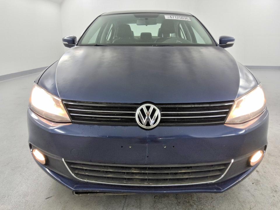 Продажа на аукционе авто 2011 Volkswagen Jetta, vin: 3VWLL7AJ7BM122775, номер лота: 47125036