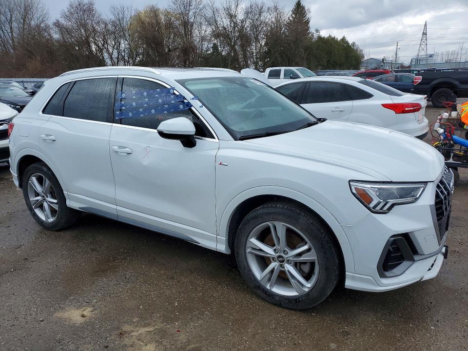 48258266 :رقم المزاد ، WA1FECF31M1040581 vin ، 2021 Audi Q3 مزاد بيع
