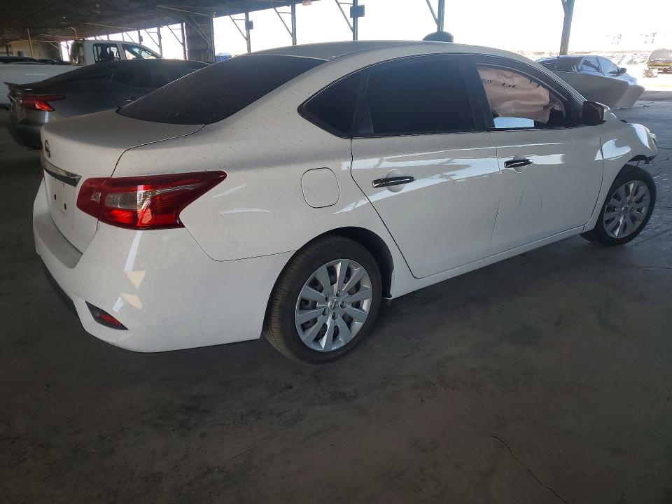 49174586 :رقم المزاد ، 3N1AB7AP4JY258521 vin ، 2018 Nissan Sentra مزاد بيع