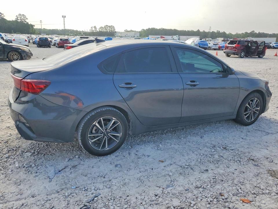 2024 Kia Forte მანქანა იყიდება აუქციონზე, vin: 3KPF24ADXRE765699, აუქციონის ნომერი: 51284566