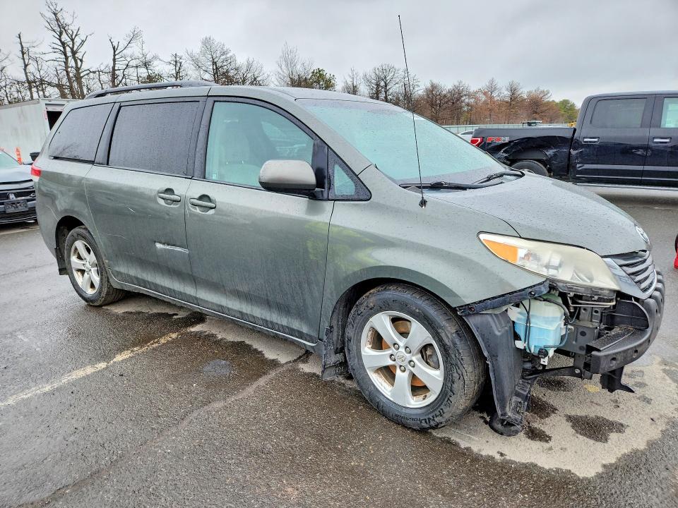 2013 Toyota Sienna მანქანა იყიდება აუქციონზე, vin: 5TDKK3DC6DS325912, აუქციონის ნომერი: 47442326