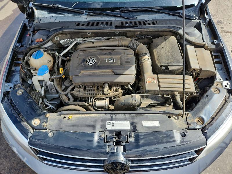 51373076 :رقم المزاد ، 3VWD17AJ1FM220829 vin ، 2015 Volkswagen Jetta مزاد بيع