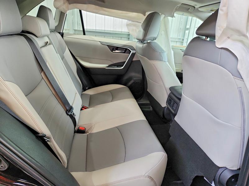 49119176 :رقم المزاد ، 2T3A1RFV4SC563318 vin ، 2025 Toyota Rav4 مزاد بيع