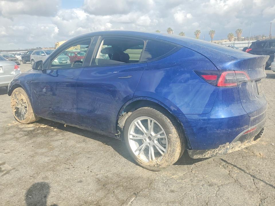 50710696 :رقم المزاد ، 5YJYGDEE4MF285769 vin ، 2021 Tesla Model Y مزاد بيع