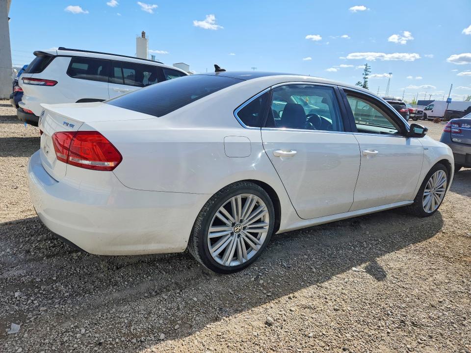 51849196 :رقم المزاد ، 1VWBS7A38FC096761 vin ، 2015 Volkswagen Passat مزاد بيع