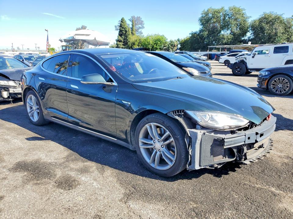 Продаж на аукціоні авто 2014 Tesla Model S, vin: 5YJSA1H17EFP63683, номер лоту: 50186546