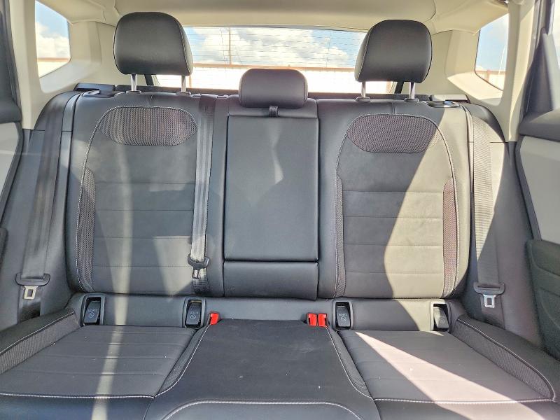 49717846 :رقم المزاد ، 3VVRX7B27NM009309 vin ، 2022 Volkswagen Taos مزاد بيع