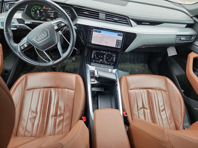 48667986 :رقم المزاد ، WA1AAAGE6KB011756 vin ، 2019 Audi E-tron مزاد بيع