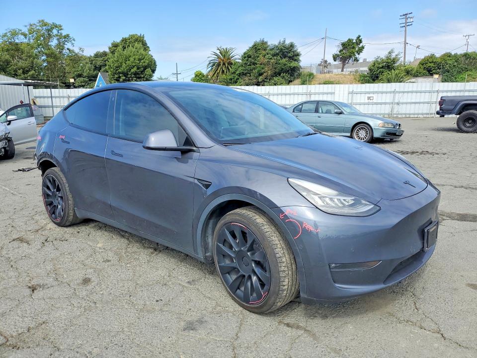 Продажа на аукционе авто 2022 Tesla Model Y, vin: 7SAYGDEE3NF402469, номер лота: 51087966