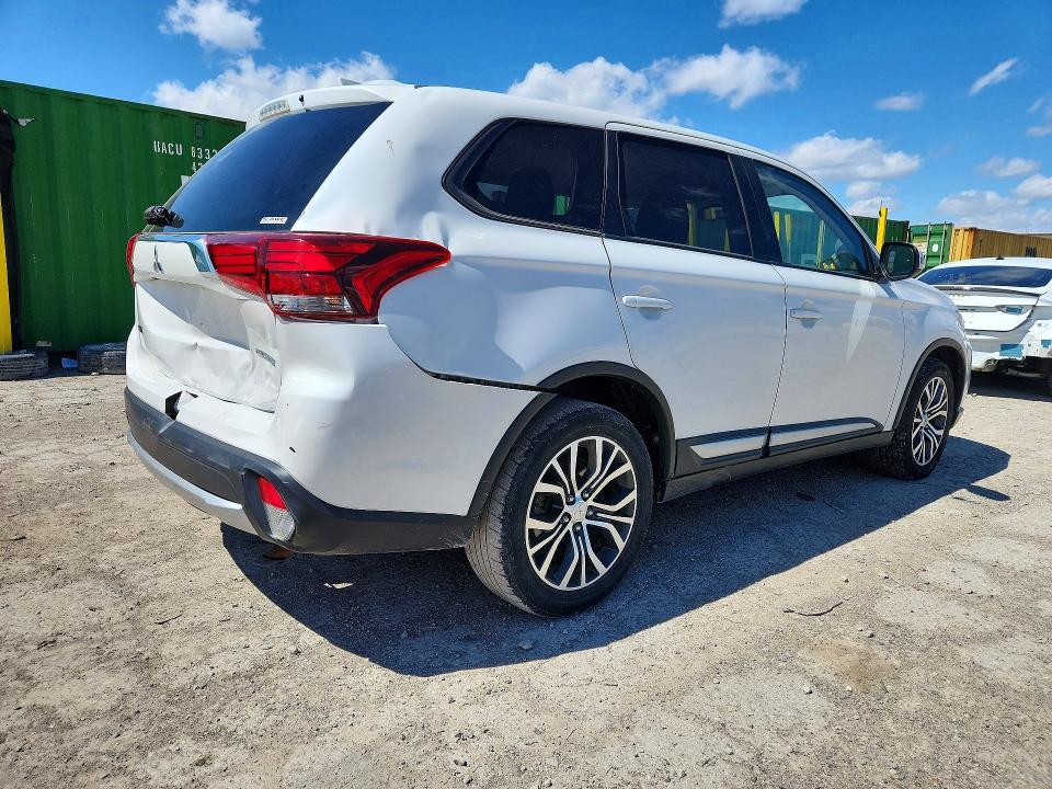 Продаж на аукціоні авто 2018 Mitsubishi Outlander, vin: JA4AZ3A3XJZ016198, номер лоту: 48930916