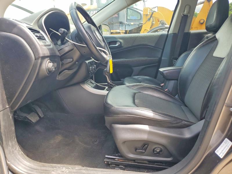 51836936 :رقم المزاد ، 3C4NJCBB4JT467963 vin ، 2018 Jeep Compass مزاد بيع