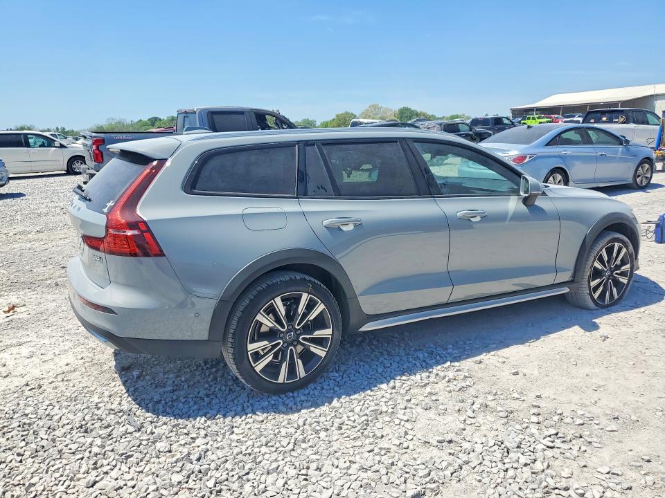 Aukcja sprzedaży 2026 Volvo V60 Cross Country, vin: YV4L12WL1T2170512, numer aukcji: 49907736