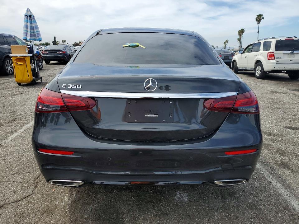 48652336 :رقم المزاد ، W1KZF8DB8NB070086 vin ، 2022 Mercedes-benz E مزاد بيع