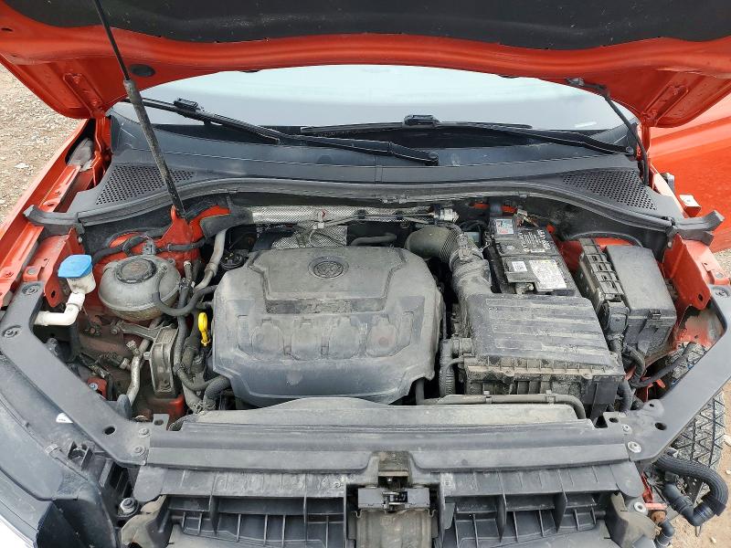 49181586 :رقم المزاد ، 3VV2B7AX2JM114962 vin ، 2018 Volkswagen Tiguan مزاد بيع