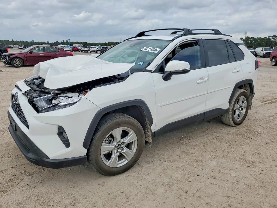 Продажа на аукционе авто 2021 Toyota Rav4, vin: 2T3W1RFV1MW104044, номер лота: 50157046