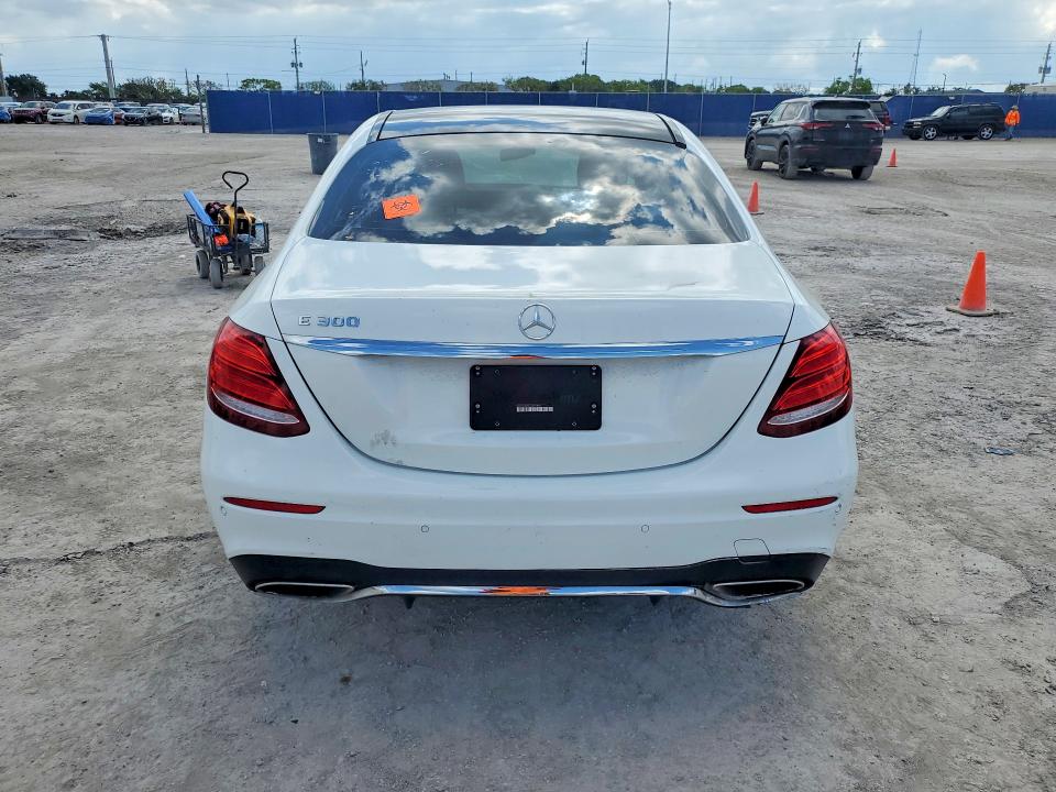 Продажа на аукционе авто 2017 Mercedes-benz E, vin: WDDZF4JB4HA072585, номер лота: 51789626