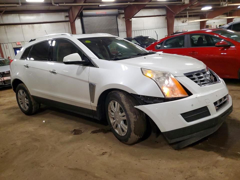 48220696 :رقم المزاد ، 3GYFNEE37FS577017 vin ، 2015 Cadillac Srx مزاد بيع