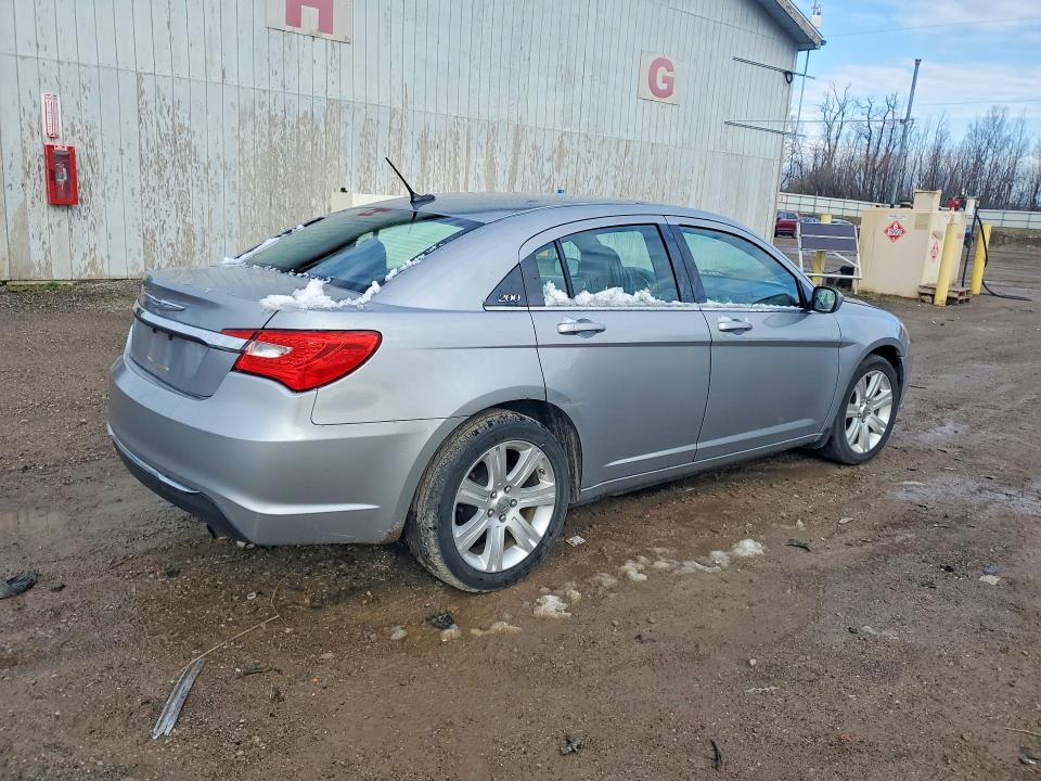 48774016 :رقم المزاد ، 1C3CCBAB4DN670664 vin ، 2013 Chrysler 200 مزاد بيع