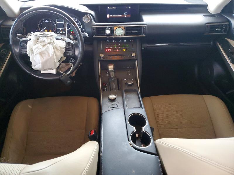 48655726 :رقم المزاد ، JTHCM1D23H5020257 vin ، 2017 Lexus Is مزاد بيع