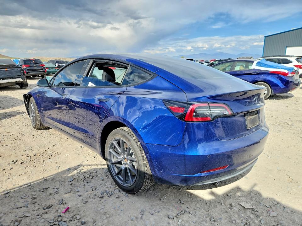 2022 Tesla Model 3 მანქანა იყიდება აუქციონზე, vin: 5YJ3E1EB1NF133048, აუქციონის ნომერი: 49570066