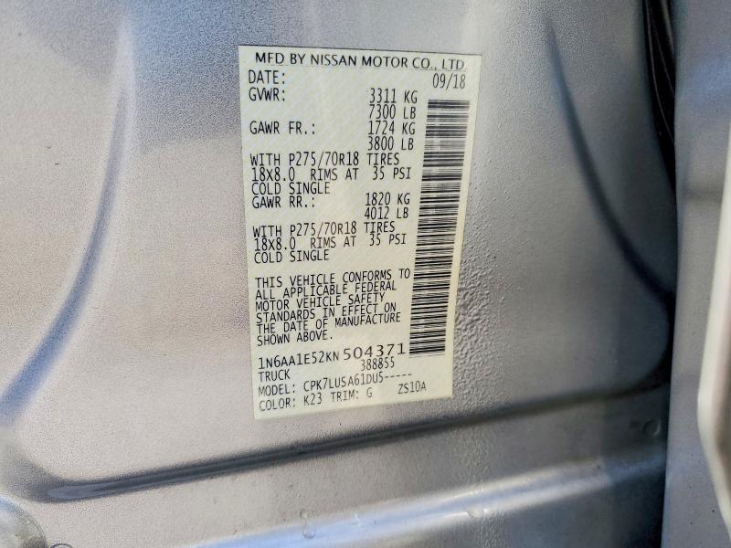 51220976 :رقم المزاد ، 1N6AA1E52KN504371 vin ، 2019 Nissan Titan مزاد بيع
