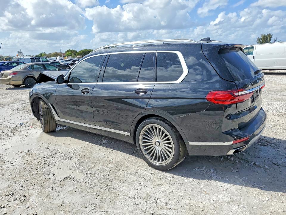 49567676 :رقم المزاد ، 5UXCW2C07M9G50529 vin ، 2021 Bmw X7 مزاد بيع