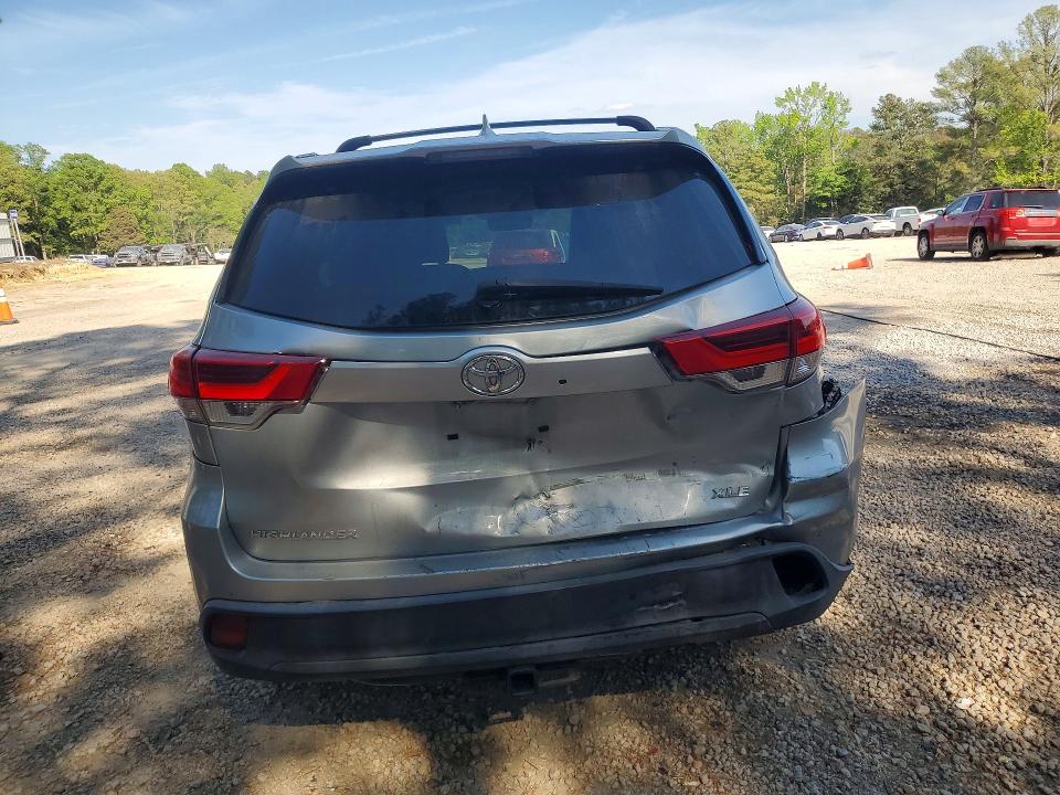 Aukcja sprzedaży 2018 Toyota Highlander, vin: 5TDKZRFH2JS544465, numer aukcji: 49795496