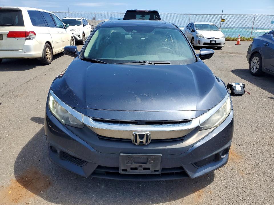 Продажа на аукционе авто 2017 Honda Civic, vin: 19XFC2F82HE047883, номер лота: 49943326